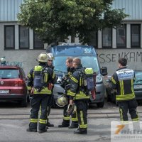 Brand mit sehr starker Rauchentwicklung in leerstehender Fabrikhalle - Feuerwehr-Großeinsatz (3. Alarm)